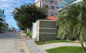 Confortável Apartamento 3 quartos na Praia de Bombas